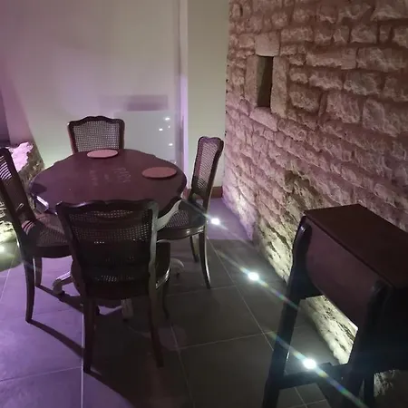 La Maison Verger فيلة Limalonges